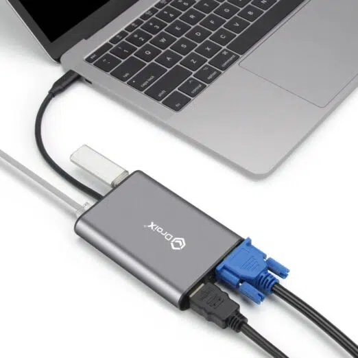 DroiX FX8 USB Type-C Hub connected to a MacBook PRO for dual video output via its HDMI and VGA Port