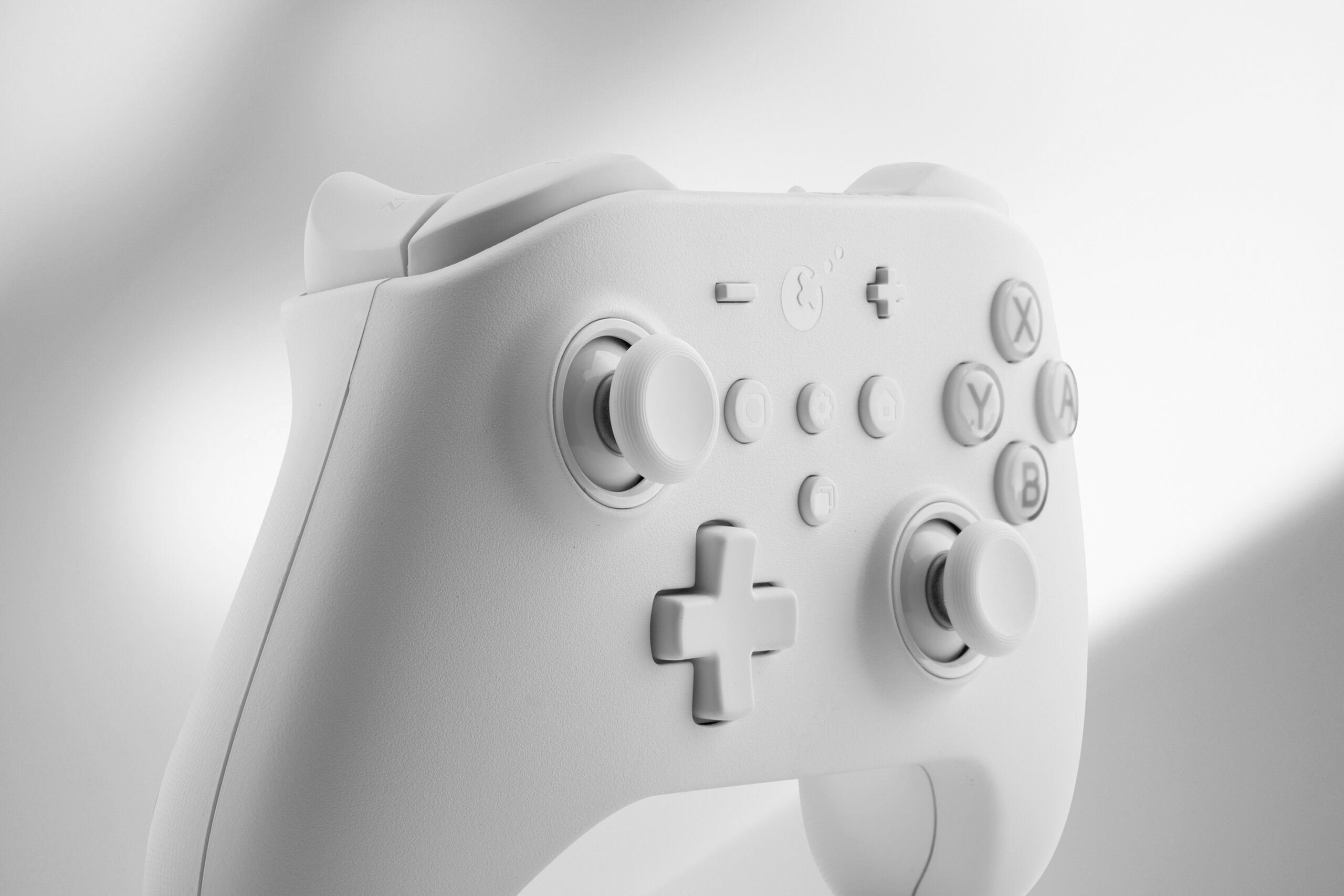 GuliKit KingKong 2 Pro 1 GULIKIT KINGKONG PRO 2 WHITE MARKETING IMAGE 8 scaled