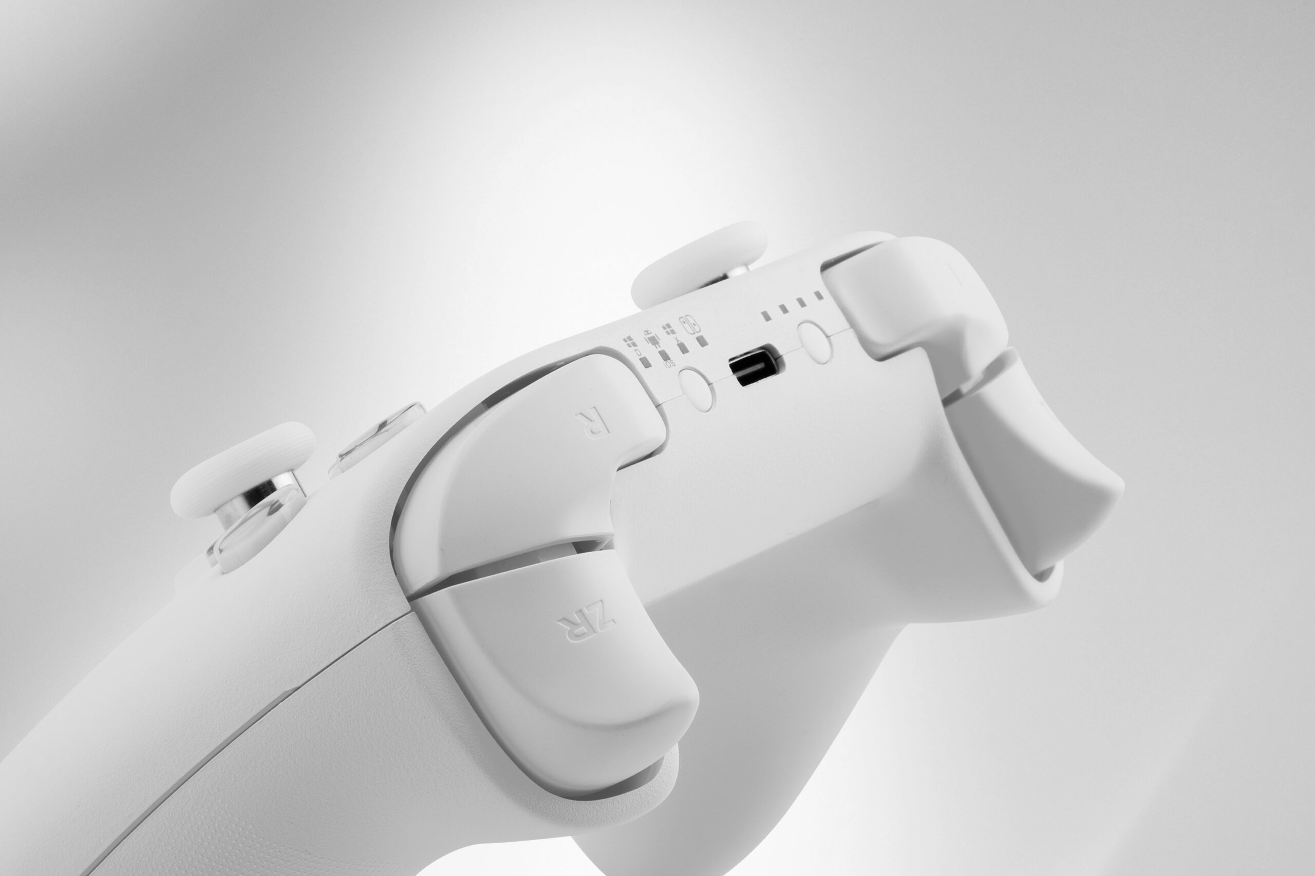 GuliKit KingKong 2 Pro 2 GULIKIT KINGKONG PRO 2 WHITE MARKETING IMAGE 9 scaled